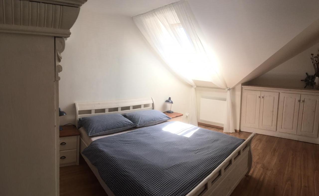 Penzion Primase Dolni Vestonice Bagian luar foto